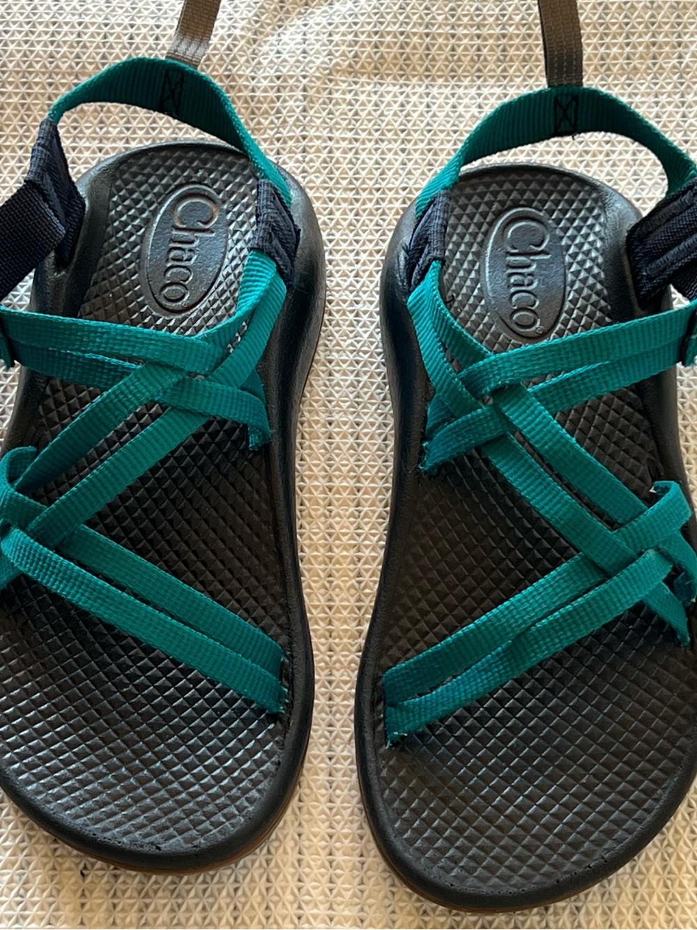 Chaco Kids Teal and Black Strappy Sport Sandals